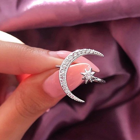 Moon and Star Ring - Picture 5 of 5